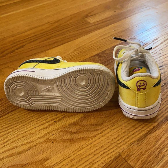 Nike Air Force Ones - Picture 4 of 5